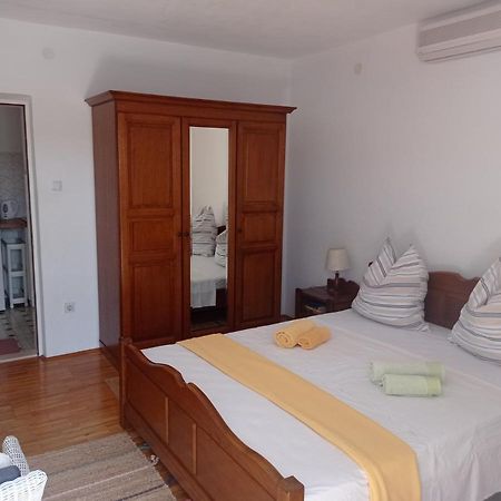 לומבארדה Adrian'S Apartments & Winery מראה חיצוני תמונה