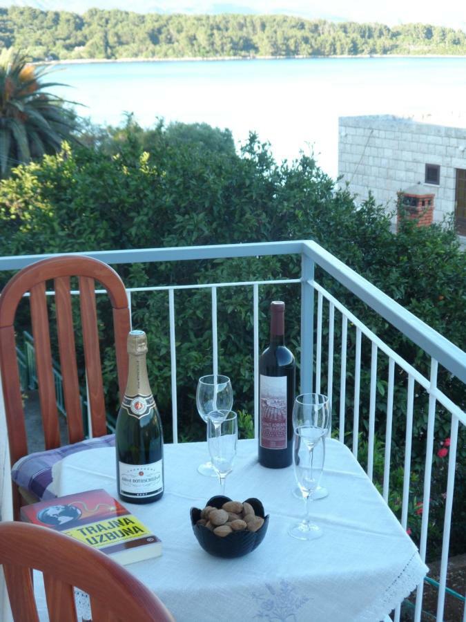 לומבארדה Adrian'S Apartments & Winery מראה חיצוני תמונה